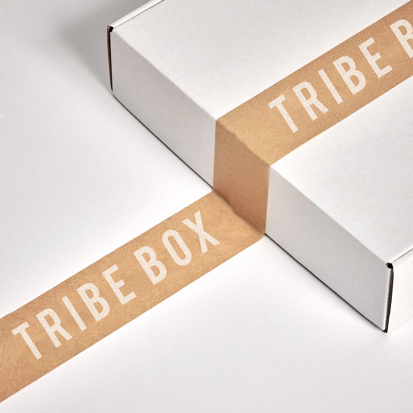 Een Tribe Box met een gepersonaliseerde plank